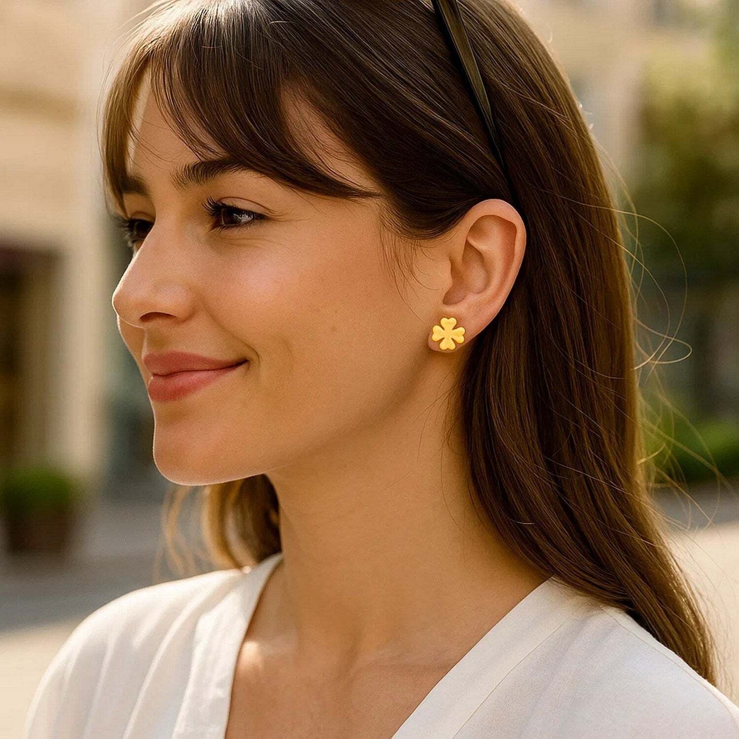 Élégantes boucles d'oreilles Trèfle en or jaune 14 carats